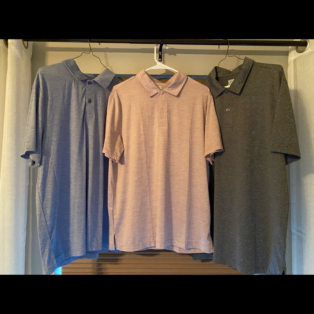 32 degree polos in new condition. 3 shirts